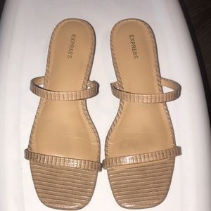 Double strap sandal